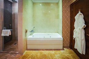 Wellborn Luxury Hotel