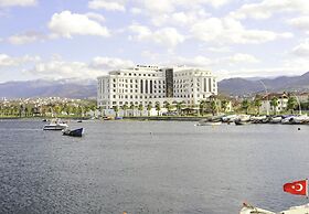 Wellborn Luxury Hotel