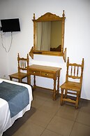 Hostal Valdepeñas by Bossh Hotels
