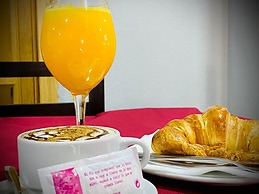 Hostal Valdepeñas by Bossh Hotels