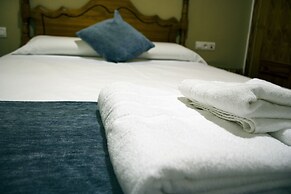 Hostal Valdepeñas by Bossh Hotels