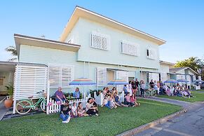 La Costa Motel