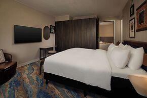 Haven Hotel Rotterdam, Curio Collection by Hilton