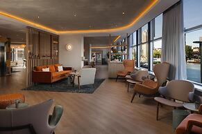 Haven Hotel Rotterdam, Curio Collection by Hilton