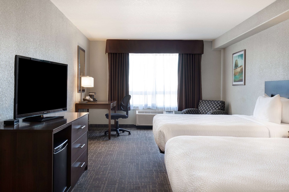 Days Inn & Suites by Wyndham Yorkton