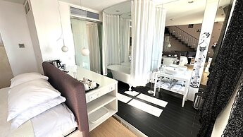 Riva Luxury Suites