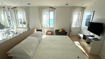 Riva Luxury Suites