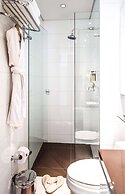 93 Luxury Suites & Residences