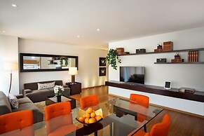 93 Luxury Suites & Residences