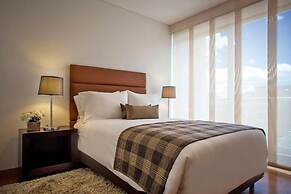 93 Luxury Suites & Residences