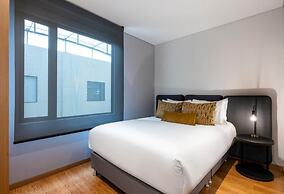 93 Luxury Suites & Residences