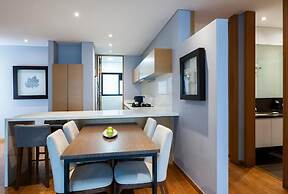 93 Luxury Suites & Residences