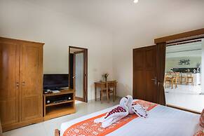 Sandi Agung Villa