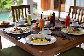 Sandi Agung Villa