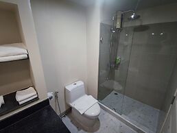 Siri Oriental Bangkok Hotel
