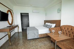 Kristal Beach Hotel