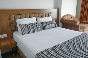 Kristal Beach Hotel