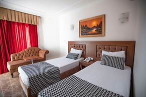 Kristal Beach Hotel