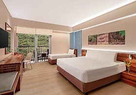 Pico Sands Hotel