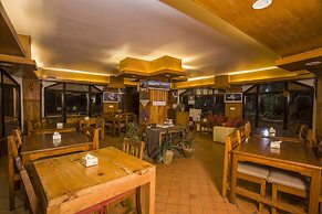 Peaceful Cottage & Cafe du Mont