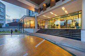 Buri Sriphu Hotel