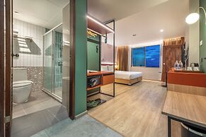 Buri Sriphu Hotel