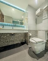 Buri Sriphu Hotel