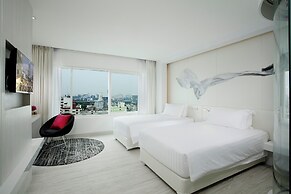 Centara Watergate Pavilion Hotel Bangkok