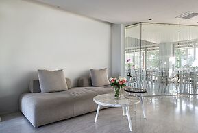 Minos Mare Royal