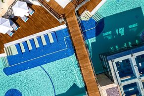 Minos Mare Royal