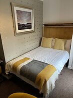 Black Horse Hotel