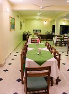 Hotel Rainforest