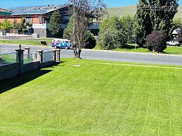 Kinross Inn