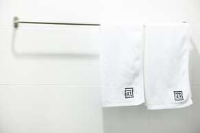 Poste 43 Residence