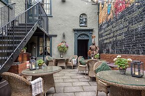 Guy Fawkes Inn