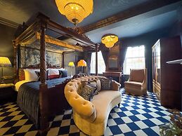 Guy Fawkes Inn