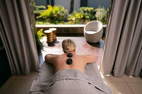 Seven Villa Hotel and Spa