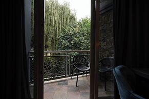 Seven Villa Hotel and Spa