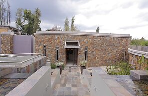 Seven Villa Hotel and Spa
