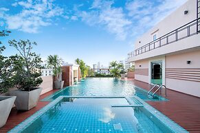 D Varee Montara Thonglor 25