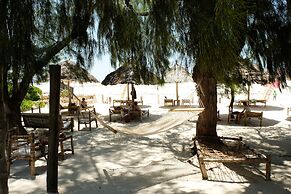 Dhow Inn Boutique Hotel