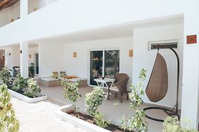 Dhow Inn Boutique Hotel