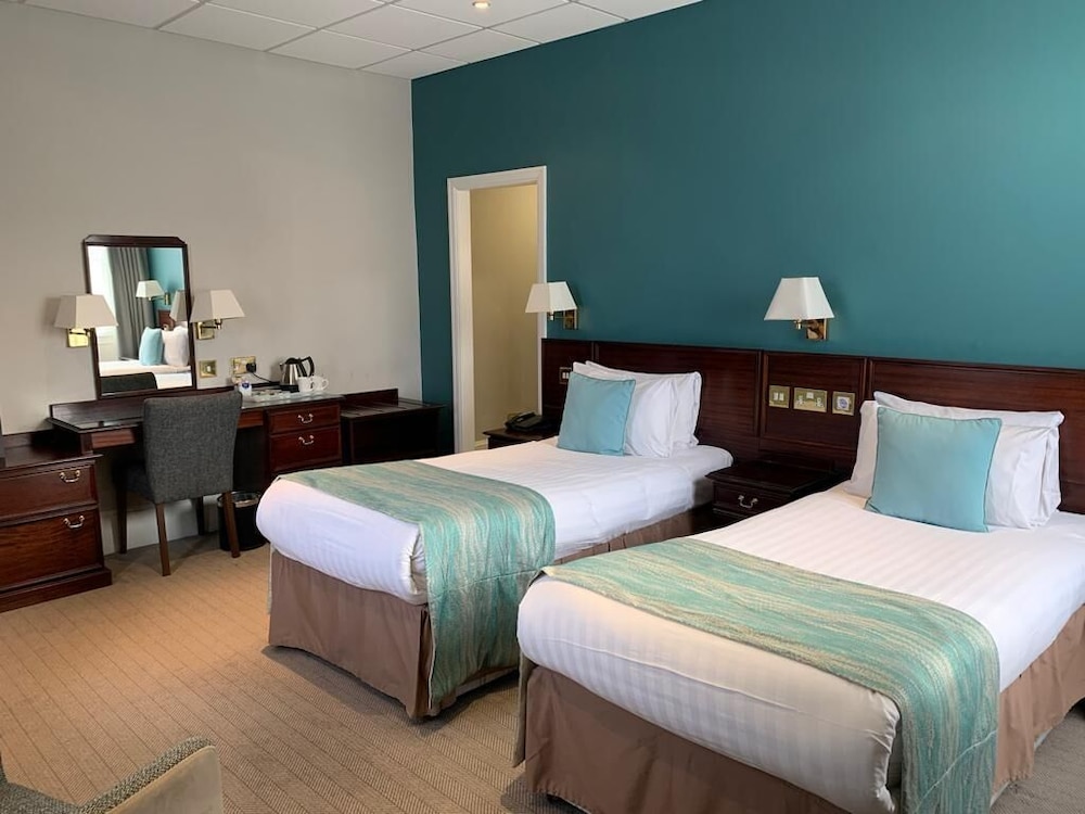 Royal Clifton Hotel