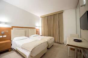 Main Palace Hotel