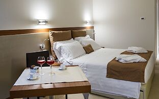 Main Palace Hotel