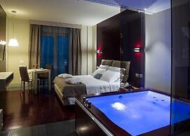 Main Palace Hotel