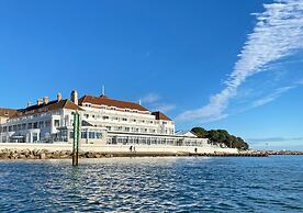 Haven Hotel
