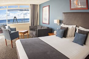 Sandbanks Hotel