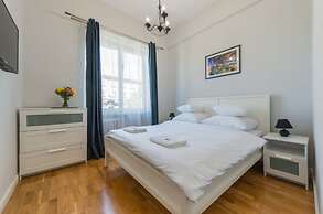 P&O Apartments Center