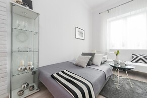 P&O Apartments Center
